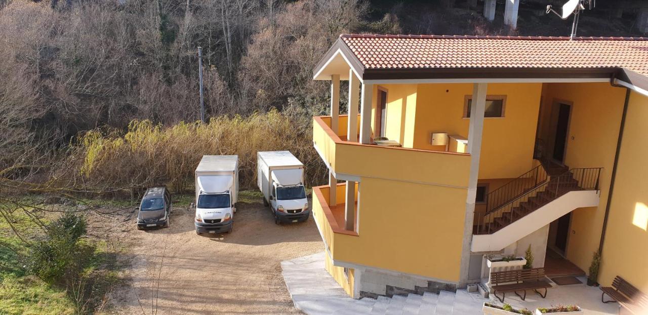 Villa Center Appartamenti Nel Verde In Citta カンポバッソ エクステリア 写真